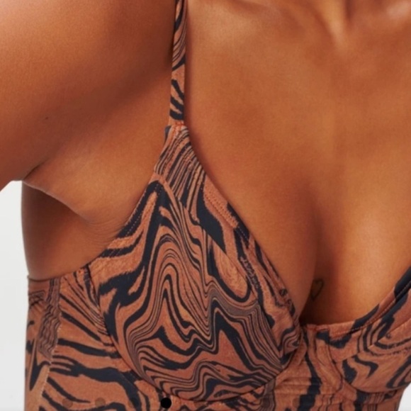 American Swimsuit - Picture 2 of 6